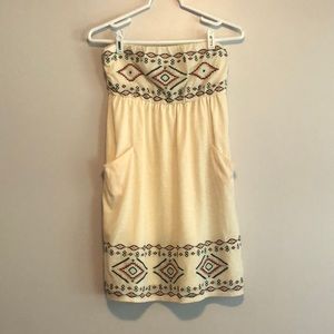 Adorable size M strapless dress Ya Los Angeles